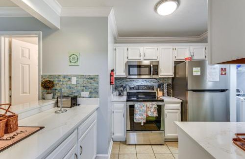 Sheffield Park House | 3 Mi to Bojangles Coliseum Townhome with Patio!