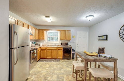 Morristown House | 3 Mi to Cherokee Reservoir: ‘Blue Haven Bungalow’