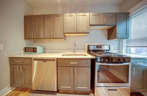 Tremont Apartment | 3 Mi to Dtwn: Walkable Apt in Cleveland!