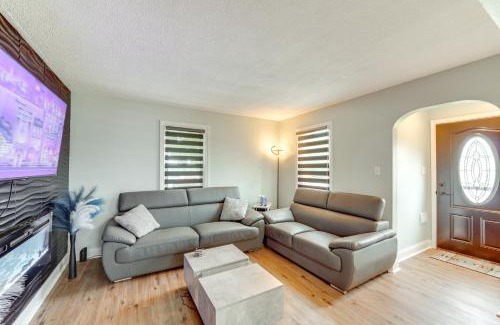 Youngstown House | 3 Mi to Dtwn Youngstown and YSU Family Home with Yard