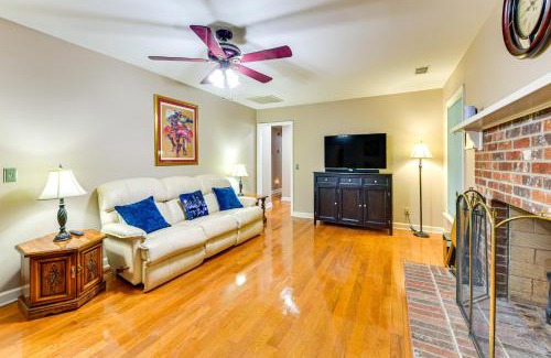 Beaufort House | 3 Mi to Historic Dtwn Family Retreat in Beaufort!