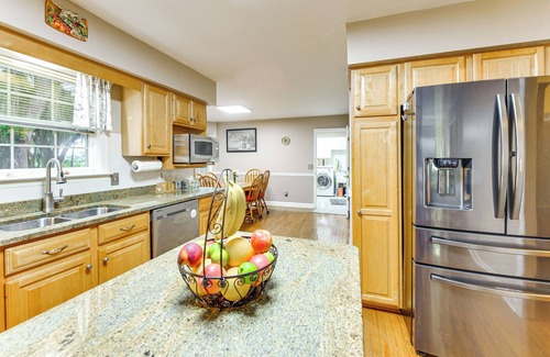 Beaufort House | 3 Mi to Historic Dtwn: Family Retreat in Beaufort!