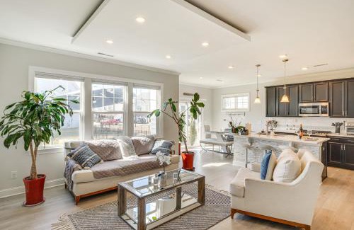 Durham House | 3 Mi to Umstead State Park Durham Home