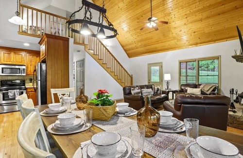 Dahlonega House | 3 miles to downtown! Renovated Luxury Cabin - wine cellar, firepit, theater room