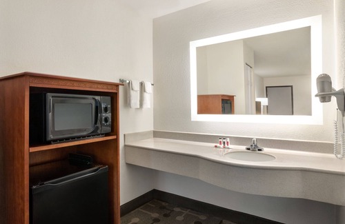 Lookout Valley Neighborhood Association Hotel | 3 minutes to Cozy one Bedroom in Lookout Mountain