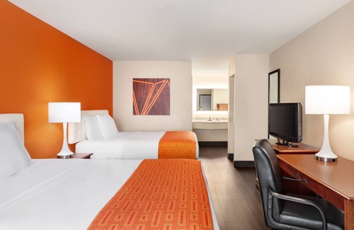 Lookout Valley Neighborhood Association Hotel | 3 minutes to Cozy one Bedroom in Lookout Mountain