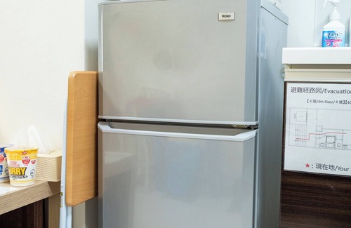 Shinsekai Apartment | 3 minutes walk from Ebisu station, 30 minutes from USJ, 10 minutes walk from Namba and Nihonbashi! 24h supermarket 2 min walk, many convenience stores, Don Quijote, Tsutenkaku Tower and other tourist attractions nearby!