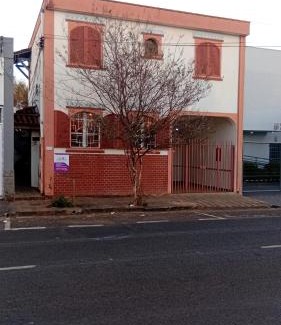 Lidice House | 3 Quartos sobrado VINTAGE