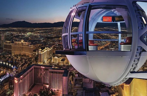 Gateway District House | 3 Spacious Suites Minutes from Mob Museum! w/ Onsite Parking, Casino, Pools!