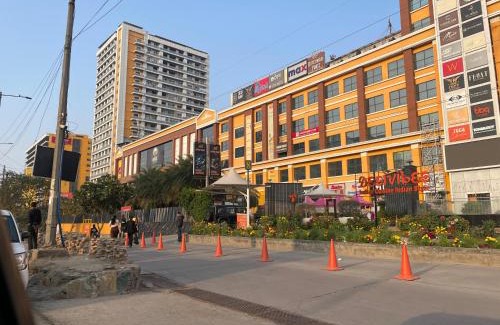 Noida House | 3-Star Stay with Swimming Pool Access Noida