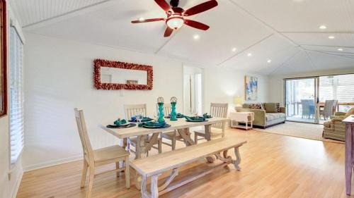 Twin Oaks House | 3 Twin Oaks Lane by AvantStay Beach Access Sunroom Great Location