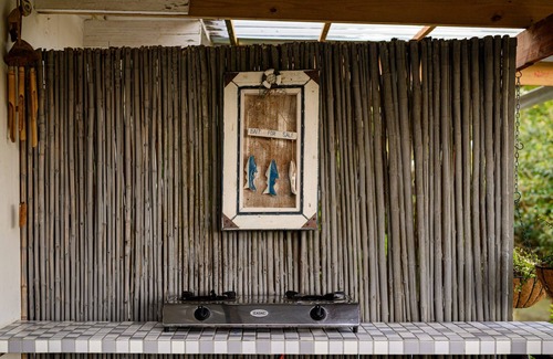 Port Elizabeth House | 302 On Old Seaview Road - Stargazer Cottage