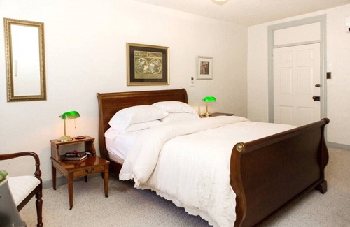 Mercersburg Bed & Breakfast | 302 - The McLaughlin Suite - James Buchanan Hotel