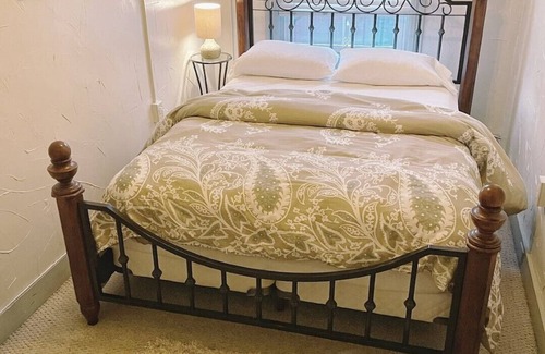 Mercersburg Bed & Breakfast | 302 - The McLaughlin Suite - James Buchanan Hotel