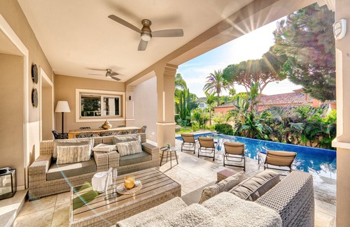 Urbanizacion Marbessa Villa | 3055 Luxury Villa with Pool and Sea Views