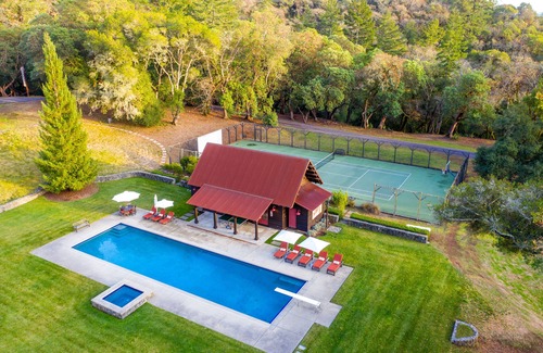 Yorkville House | 325 acre Estate w/Lodge, Cottage & Pool House, Lakes, Pool, Tennis, Pickleball