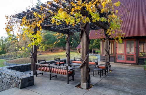 Yorkville House | 325 acre Estate w/Lodge, Cottage & Pool House, Lakes, Pool, Tennis, Pickleball