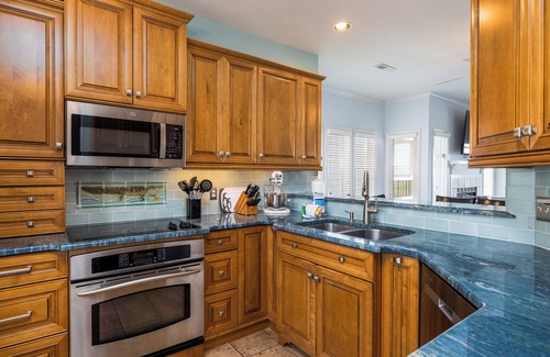 Saint Helena Island House | 325 Ocean Point. Golf Course and Ocean Views! Guest Cards and Golf Cart Included!