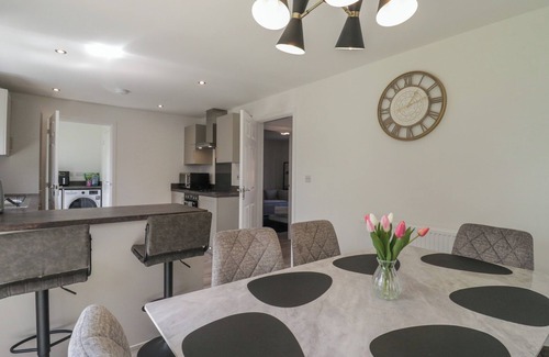 Colchester Cottage | 33 CRANESBILL CLOSE, pet friendly, with a garden in Colchester