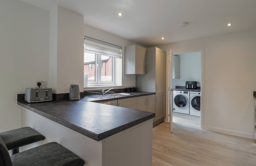 Colchester Cottage | 33 CRANESBILL CLOSE, pet friendly, with a garden in Colchester