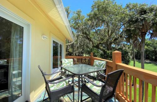 Ocean Ridge House | 340 Palmetto Walk - A Mermaid Lounge