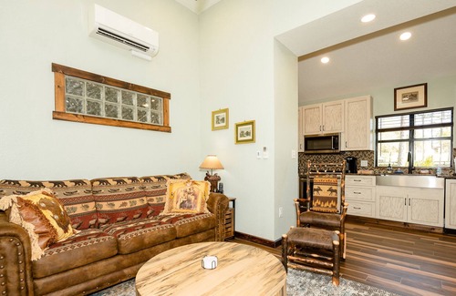 Bronson Cottage | 35 minutes from both Gainesville and Ocala, 20 minutes from HITS