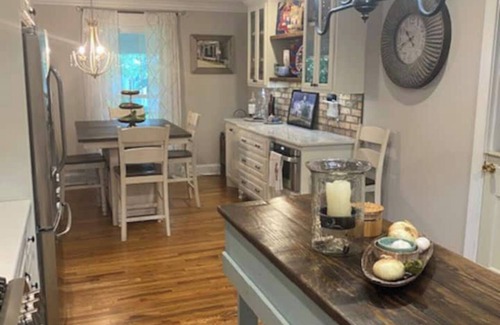 Oxford House | 350 Price Street House.Walk to Oxford Square and Ole Miss Campus