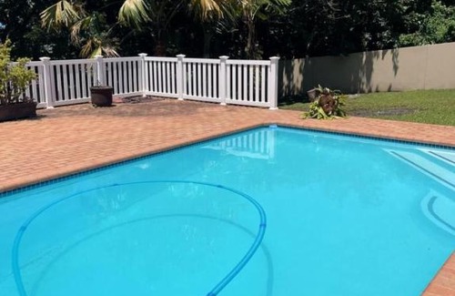 Port Edward House | 373 on Bristol Home