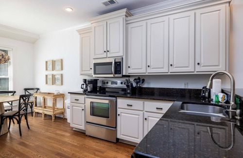 Saint Helena Island House | 389 Wahoo Drive - Resort Access and Golf Cart Included with this rental!