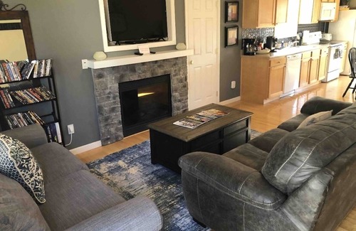 Taylorsville House | 3B/3B; Single Family Lakeside Retreat W/Hot Tub