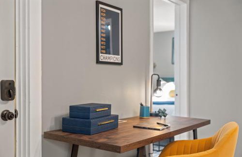 South Bend House | 3BD Family Retreat - 4 Mins to UND - Yard Games