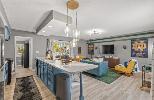 South Bend House | 3BD Family Retreat - 4 Mins to UND - Yard Games