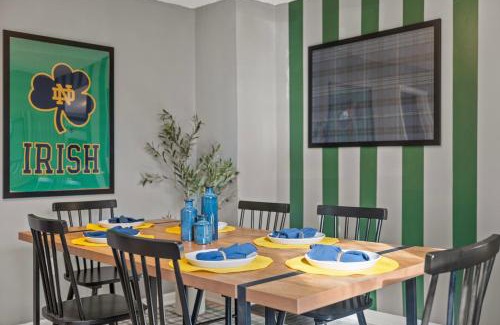 South Bend House | 3BD Family Retreat - 4 Mins to UND - Yard Games