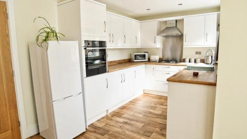 Barnetby House | 3BD Gem in the Heart of Barnetby Le Wold