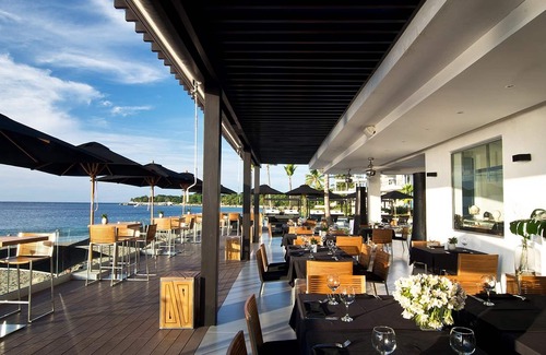 El Batey Apartment | 3BD groundfloor condo, pure beachfront, gym/pool/high-speed internet/cable TV