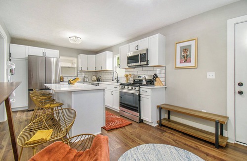 Northeast South Bend House | 3BD Serene Home - Backyard - 7 Mins Notre Dame