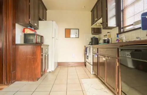 St. Joseph Condo | 3bdrm 2bath Home in Quite Neighborhood , Work from Home Ready and Near Downtown