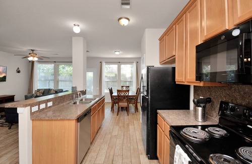 Conroe House | 3bdrm Conroe home