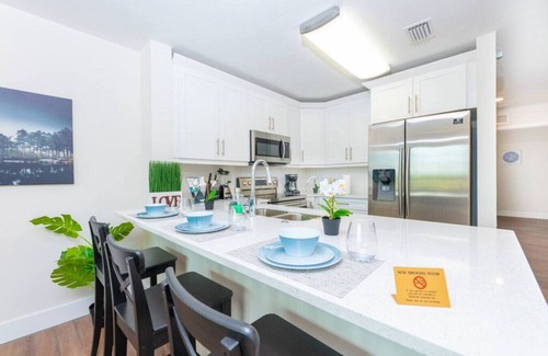 Ruskin Condo | 3bdrm sleeps 8, Beach, Pools, Hot Tub, Gym, Game Room, Piers,Courts, Restaurants