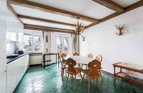 St. Moritz Apartment | 3bedr apt, private parking and slopes access