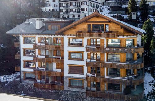 St. Moritz Apartment | 3bedr apt private parking slopes access