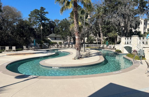 Hilton Head Island Condo | 3BR 2BA condo,Hilton Head Island, SC. June 27-July 7, 2025 - 3 nite min