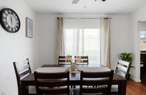 Rancho Cordova House | 3BR 2BA Gem in Rancho Near Shop Centers & Eateries