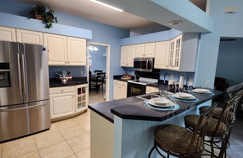 Gainesville House | 3BR/2BA, King Bed, Gated Golf Community, <20 Mins to Campus!