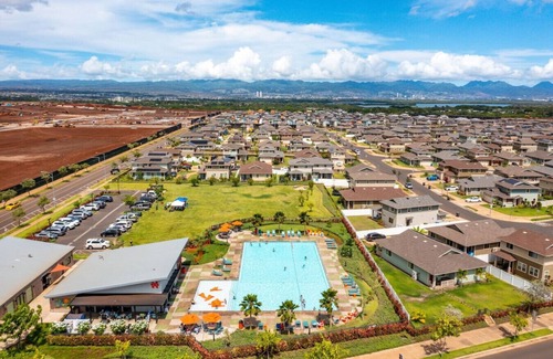 Ewa House | 3BR/2BA New Build | Pool | W/D | Garage | Park