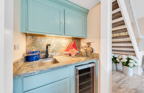 Spinnaker Beachhouses House | 3BR/2BA Spinnaker! Golf/Lagoon Views! Walk to Pelican Beach, Club, Pools! Amenity Cards!