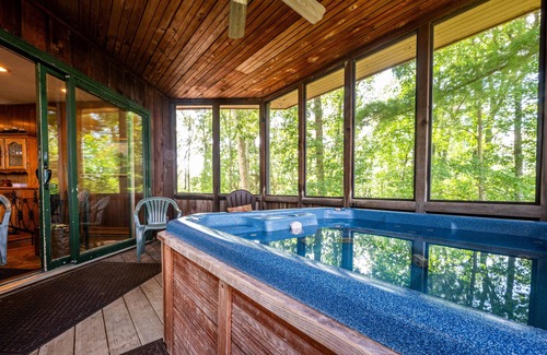 Nashville House | 3BR, 2BA