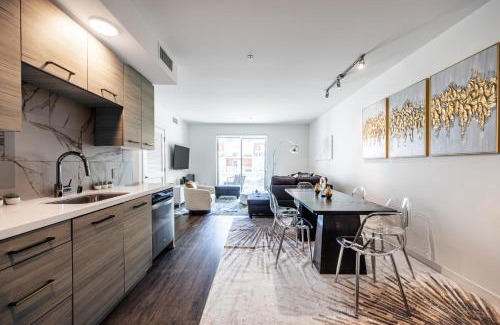 Downtown Apartment | 3BR Apartment Near Santa Monica Pier