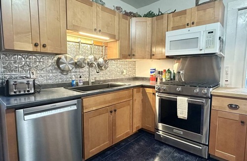 Bar Harbor Apartment | 3BR Apt Center of Bar Harbor! [Blueberry Bungalow]