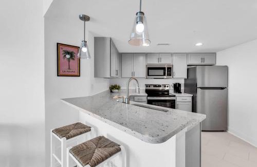 Downtown Myrtle Beach House | 3BR Beach Gem Full Reno-Views From All Bedrooms